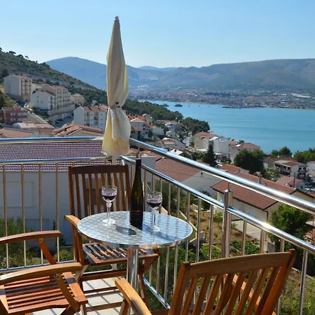 Mit Grill, Terrasse Und Garten Apartment *